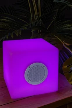 Outlet Bizzotto LAMPADA LED SPEAKER IN PLASTICA 20X20 - CUBO
