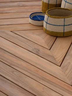 Best Bizzotto TAVOLO RODERICK D150