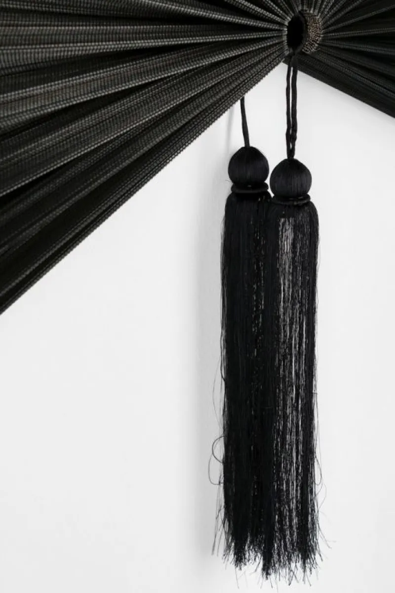 Hot Bizzotto VENTAGLIO DECORATIVO NANKA NERO 39X81