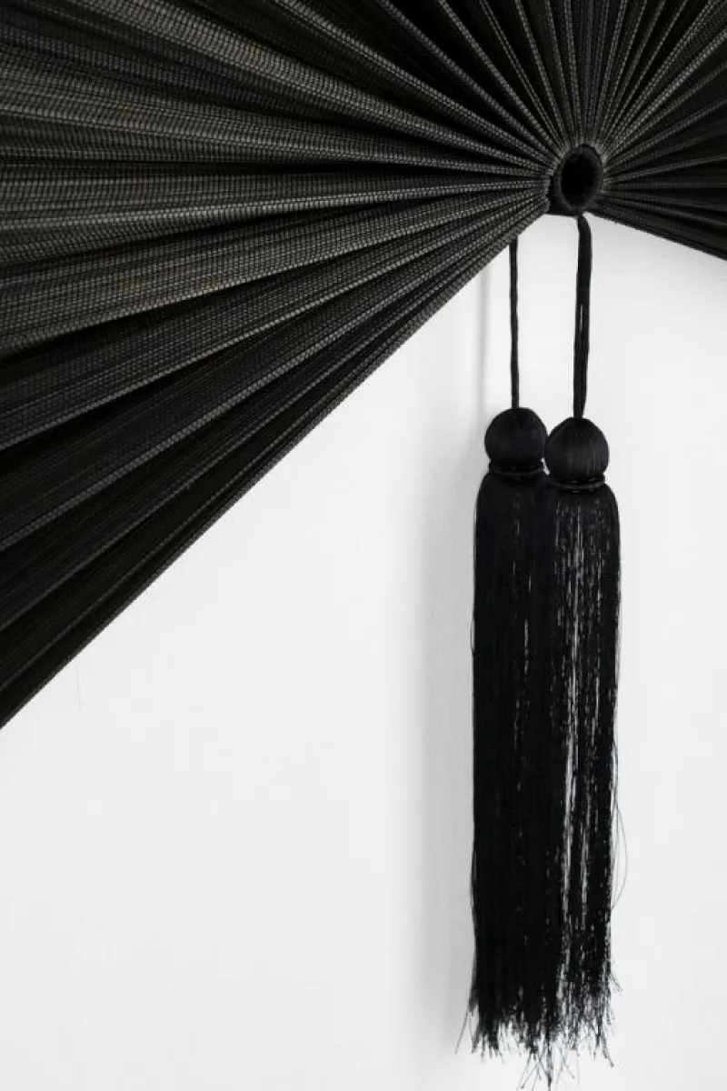 Outlet Bizzotto VENTAGLIO DECORATIVO NANKA NERO 60X123